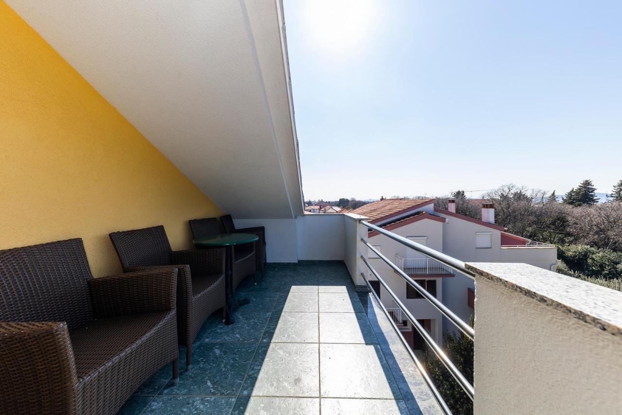 Guesthouse Villa Irena Zadar Exterior photo